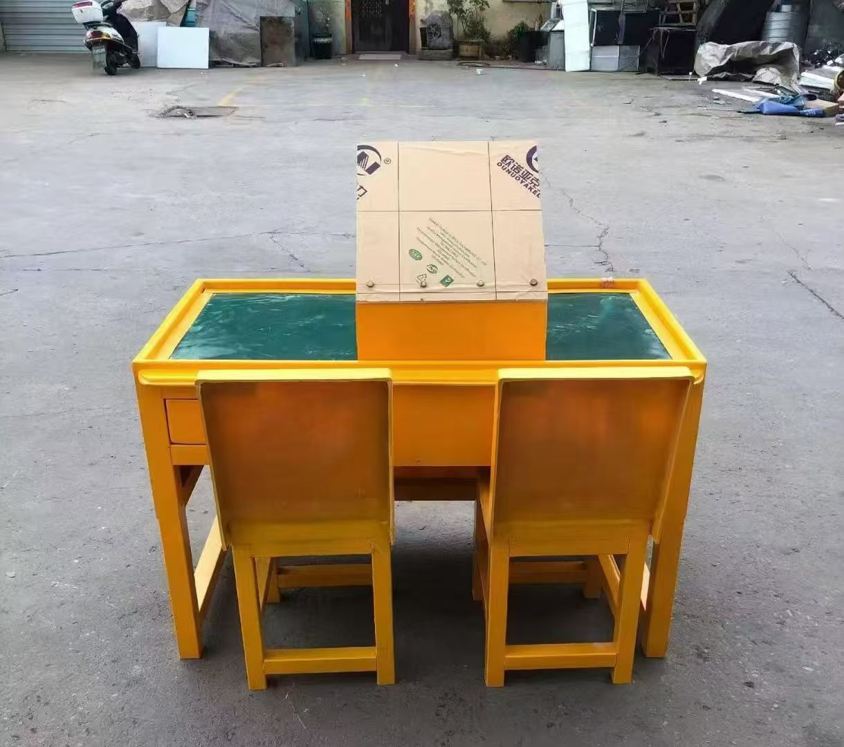 贺兰防静电导通桌井下煤矿火工品发放桌：危险品流转的安全守护者